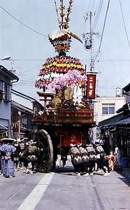 高岡御車山