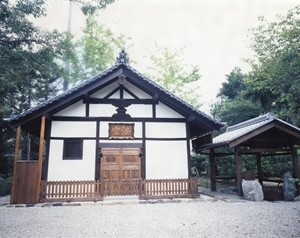 法華寺のカラブロ　附　明和三年銘棟札、井戸