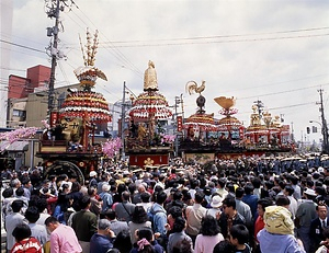 高岡御車山祭の御車山行事