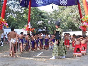 岩槻の古式土俵入り