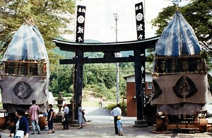 波々伯部神社のおやま行事