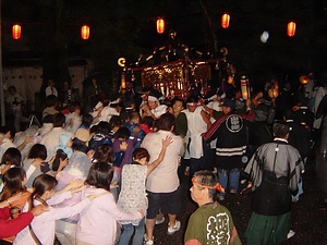 山中の安産祭