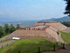 埴科古墳群         <br />
  　森将軍塚古墳     <br />
  　有明山将軍塚古墳 <br />
  　倉科将軍塚古墳   <br />
  　土口将軍塚古墳