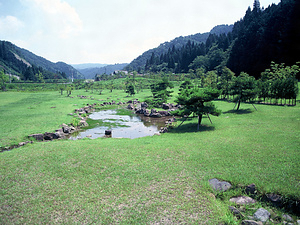 東氏館跡庭園