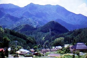 鷹巣山