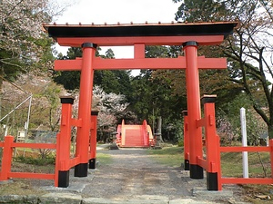 丹生都比売神社境内