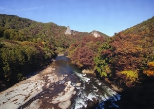 男神岩・女神岩・鳥越山