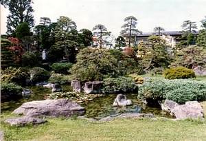 旧菊池氏庭園（弘前明の星幼稚園庭園）