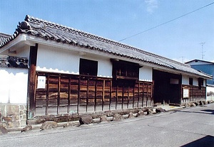 日下家住宅長屋門