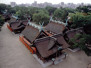 住吉大社 幣殿及び渡殿（四棟）　（第三殿）