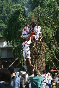 小菅の柱松行事