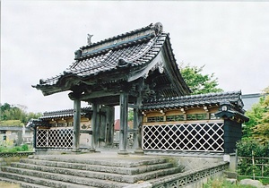 正法寺山門