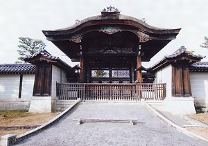 仁和寺勅使門