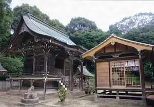 春日神社本殿