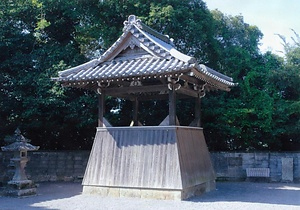 春日神社鐘楼