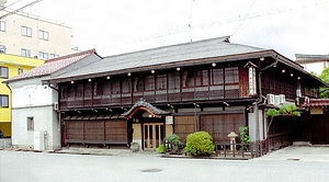 旅館かみなか本館