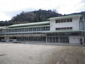 日土小学校 中校舎