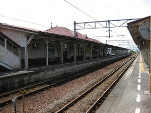 ＪＲ琴平駅旅客上屋二号