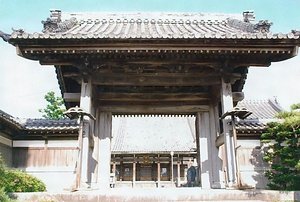 蓮慶寺大門