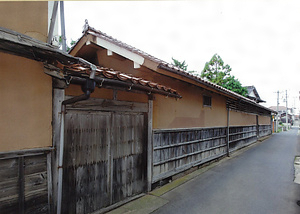 尾﨑家住宅（鳥取県東伯郡湯梨浜町） 物置及び薪小屋