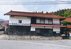 竹本家住宅長屋及び米蔵