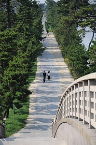 おくのほそ道の風景地<br />
　草加松原<br />
　ガンマンガ淵（慈雲寺境内）<br />
　八幡宮（那須神社境内）<br />
　殺生石<br />
　遊行柳（清水流るゝの柳）<br />
　黒塚の岩屋<br />
　武隈の松<br />
　つゝじが岡及び天神の御社<br />
　木の下及び薬師堂<br />
　壺碑（つぼの石ぶみ）<br />
　興井<br />
　末の松山<br />
　籬が島<br />
　金鶏山<br />
　高館<br />
　さくら山<br />
　本合海<br />
　三崎（大師崎）<br />
　象潟及び汐越<br />
　親しらず<br />
　有磯海<br />
　那谷寺境内（奇石）<br />
　道明が淵（山中の温泉）<br />
　湯尾峠<br />
　けいの明神（氣比神宮境内）<br />
　大垣船町川湊