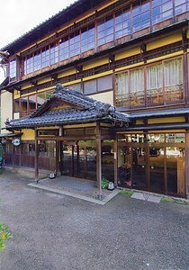 三木屋東館