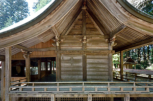 都々古別神社本殿