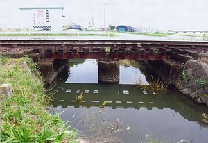 くま川鉄道崖下橋梁