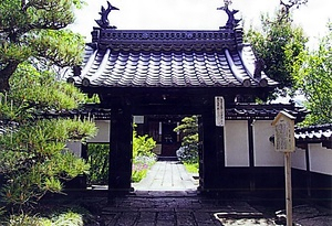 證蓮寺山門