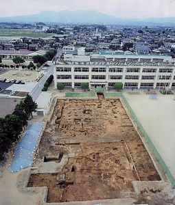 上野国佐位郡正倉跡