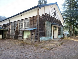 旧本山小学校講堂