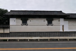 旧山田家住宅質蔵及び文庫蔵