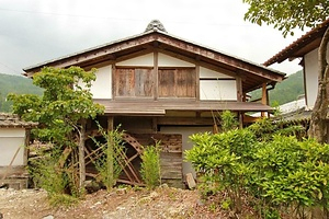 花田今井家住宅水車小屋・味噌蔵及び納屋