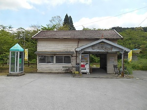 小湊鉄道月崎駅本屋及びプラットホーム