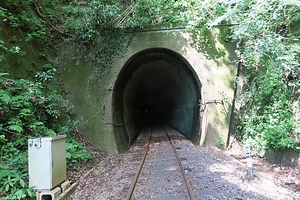 小湊鉄道大久保隧道