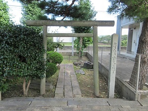 佐藤家住宅鳥居