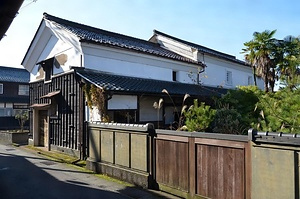 西野家住宅蚊帳蔵・味噌蔵・紙蔵