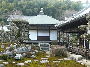 金剛寺本坊持仏堂