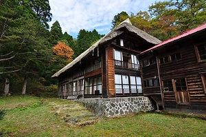 ぬる湯温泉旅館・二階堂古家棟