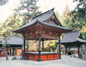 北口本宮冨士浅間神社 神楽殿