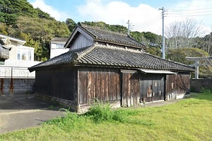 旧西廣家住宅（治郎吉）倉庫（南倉）