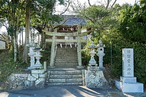 讃留霊王神社鳥居