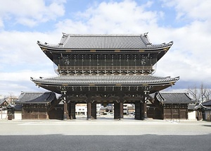 真宗本廟東本願寺 御影堂門