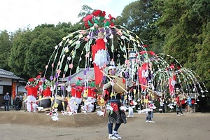 勝手神社の神事踊