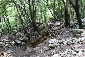 若杉山辰砂採掘遺跡