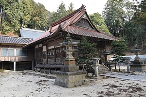 榊󠄀森神社拝殿