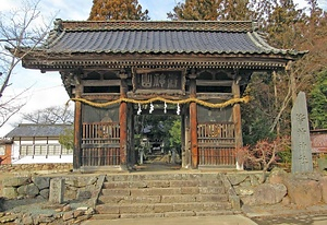 熊野出速雄神社随神門