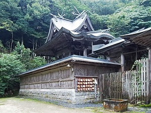 長田神社本殿