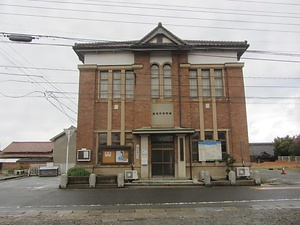 旧都野津町役場（佐々木凖三郎記念館）